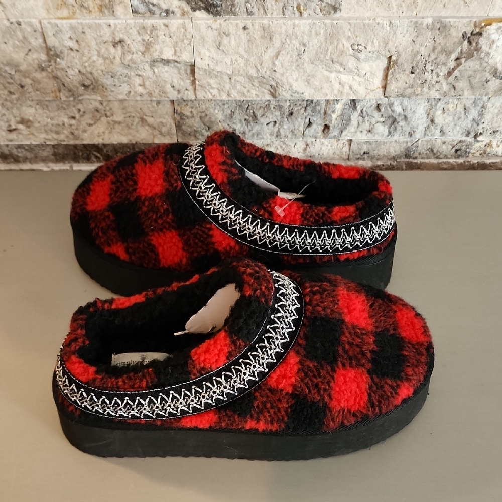 Simply Southern Red and Black Plaid Slippers Brand New No Tag